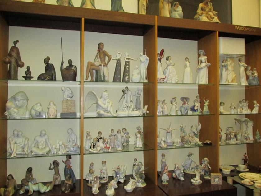 Varie statue in ceramica